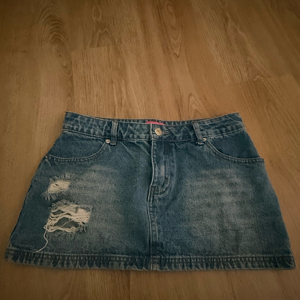 Edikted Blue Denim Mini Skirt with Ripped Detailed - Picture 1 of 2